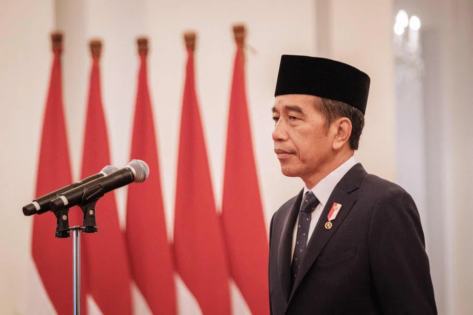 Orang tua Presiden Indonesia, Encik Joko Widodo, menamakan beliau ‘Mulyono’ yang bermaksud ‘mulia’ ketika beliau lahir. Namun, ekoran sering jatuh sakit, nama itu diubah menjadi Joko Widodo, yang membawa makna ‘lelaki muda yang sejahtera’. 