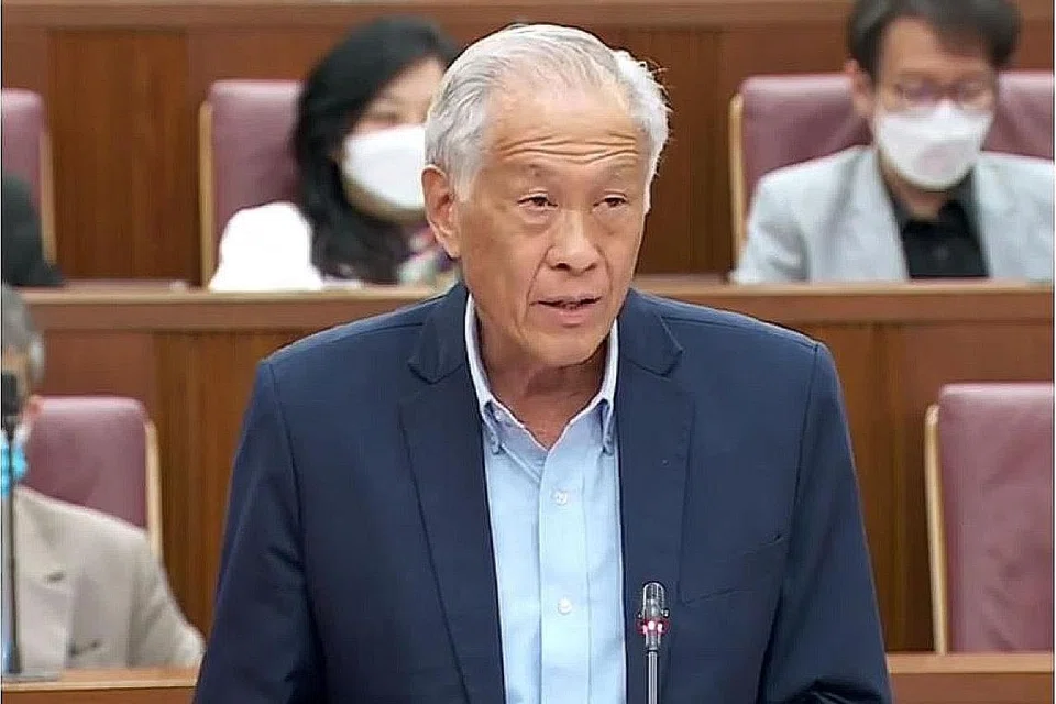 DR NG ENG HEN: Berkata langkah pencegahan dan penguatkuasaan diperlukan untuk memastikan budaya bebas dadah dalam SAF. Usaha pencegahan penyalahgunaan dadah antara lain dijalankan menerusi pendidikan dan menggalak mereka yang telah mengambil dadah terlarang mendapatkan bantuan untuk berhenti atau merawat masalah ketagihan mereka. 