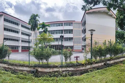 MERCU TANDA YANG TINGGAL KENANGAN: Bermula 14 Disember, Darul Ma'wa telah menghentikan operasinya selepas tamat tempoh lesennya pada tarikh tersebut. - Foto BH oleh NUR DIYANA TAHA