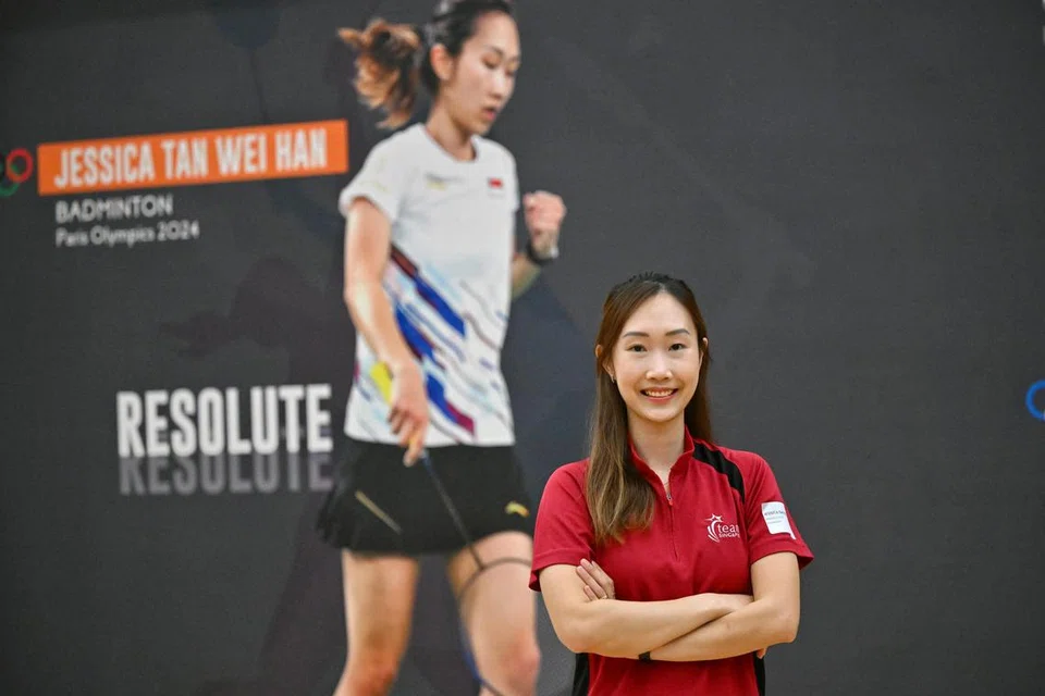 Bekas pemain badminton Jessica Tan, akan berangkat ke United Kingdom untuk melanjutkan pengajian peringkat sarjana muda selepas kerjaya badmintonnya selama 14 tahun.