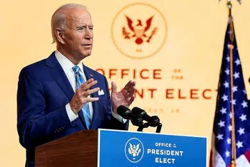 RINGAN BEBAN RAKYAT: Presiden Dipilih, Encik Joe Biden, berjanji akan meningkatkan nilai bantuan untuk golongan pekerja, peniaga kecil dan penganggur apabila rasmi menjadi Presiden Amerika Syarikat. - Foto AFP