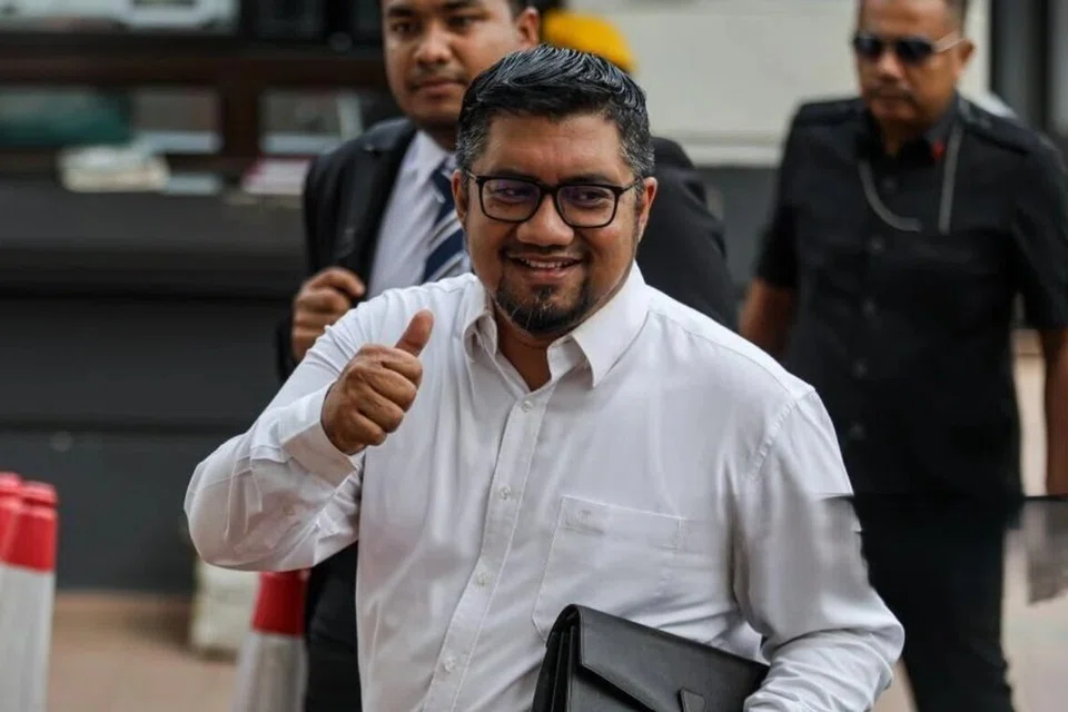 Fitnah Agong, bekas ahli Bersatu dipenjara, Chegubard,