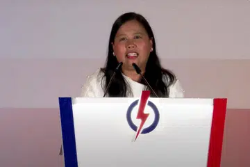 Calon Parti Tindakan Rakyat (PAP) di GRC Sembawang, Cik Mariam Jaafar menggesa penduduk agar mengekalkan pasukan pemimpin yang telah menunjukkan komitmen berterusan pada rapat bagi SMC Sembawang West pada 30 April. 