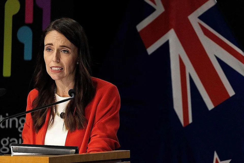 CIK JACINDA ARDERN: Perdana Menteri New Zealand ini berkata beliau melakukan lawatan ke Singapura dan Jepun untuk berhubung semula dengan dua rakan kongsi ekonomi dan keselamatan Indo-Pasifik terdekat negaranya. - Foto AFP