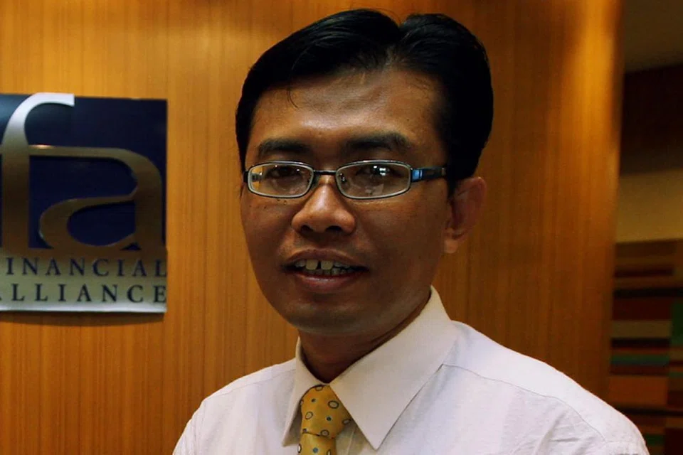 ENCIK KHAIRUDDIN SUKOR