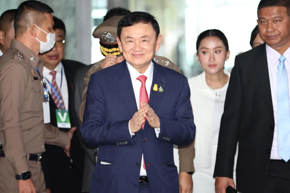 DIPENJARA; Mantan Perdana Menteri, Encik Thaksin Shinawatra, dikenakan hukuman penjara lapan tahun sejurus pulang ke Thailand selepas bertahun-tahun hidup dalam buangan.