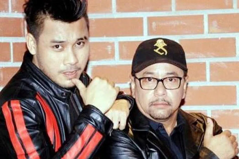 GABUNGAN MANTAP: Awi Rafael (kiri) menjadikan Ayai sebagai inspirasi untuk menyempurnakan gubahan lagu Manusia Sempurna dan mengundangnya menyanyi bersama. - Foto MSTAR.COM.MY