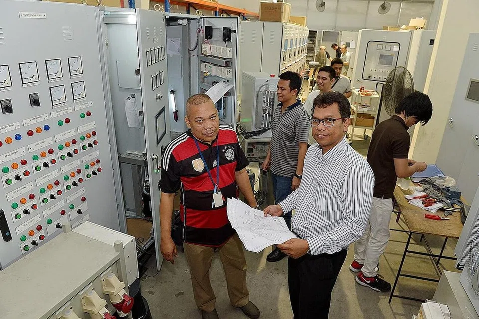 Pengerusi eksekutif syarikat perbekalan Enercon Asia, Encik Azhar Othman
