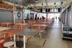 TUTUP GERAI: Banyak gerai ditutup semasa wabak Covid-19 melanda, dan ada yang akhirnya terpaksa tutup kedai terus, bermakna gulung tikar dan tidak lagi berniaga kerana tidak dapat bertahan dan hilang perniagaan.