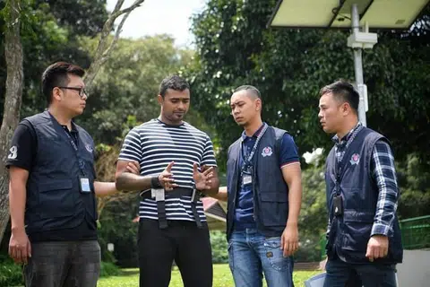 Menurut ST, suspek pertama Arjun melontar pedang ke dalam kolam air sekitar 4 petang pada 25 Julai.