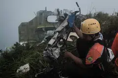 nahas pesawat sulawesi, mayat penumpang, maut