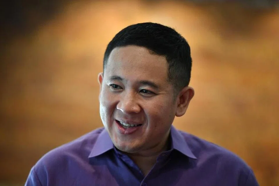Encik Amrin akan memulakan tugas sebagai pengarah strategi di firma robotik dan automasi Platform for Bots and Automation (PBA) dan penasihat bukan eksekutif di firma kecerdasan buatan (AI) dan keselamatan data ADERA Global pada 14 September. 
