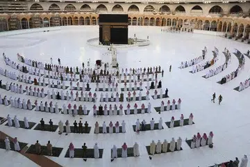 PELONGGARAN PERINTAH SEKATAN: Menurut Kementerian Dalam Negeri Arab Saudi, fasa pertama akan bermula 31 Mei ini dan prosedur keluar masuk ke Makkah dibenarkan dari jam 6 pagi hingga 3 petang.