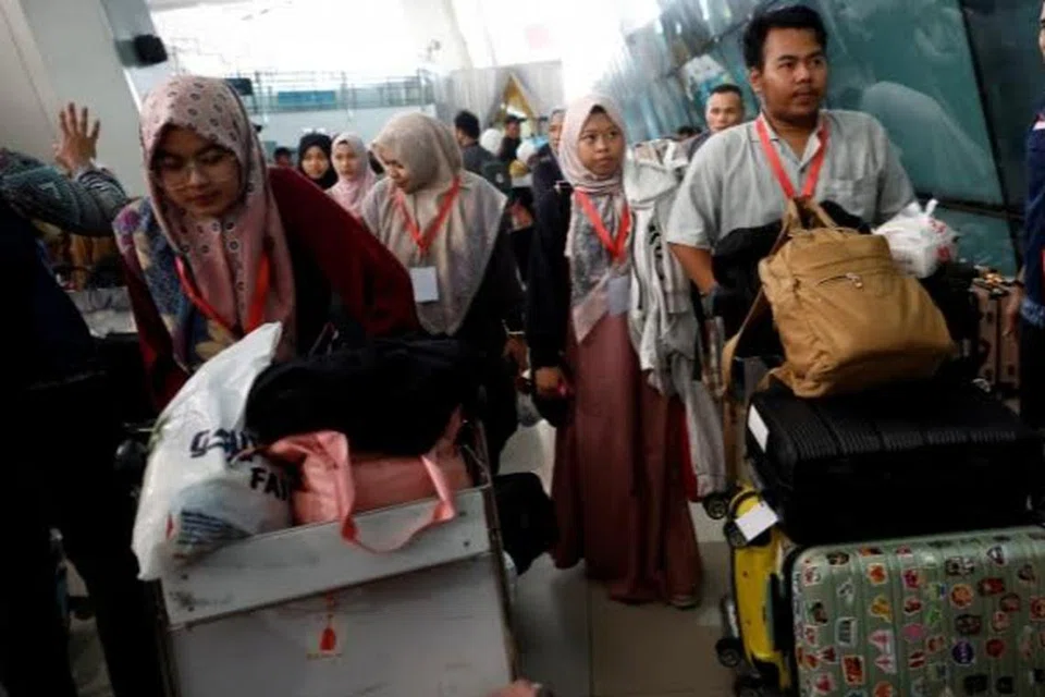 Seramai 40 warga Indonesia yang dibawa keluar dari Lebanon, selamat tiba di Lapangan Terbang Antarabangsa Soekarno-Hatta pada 7 Oktober.