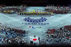 LABUH TIRAI SAINGAN: Majlis penutupan Sukan Paralimpik 2020 di Stadium Olimpik di Tokyo kelmarin. - Foto EPA-EFE
