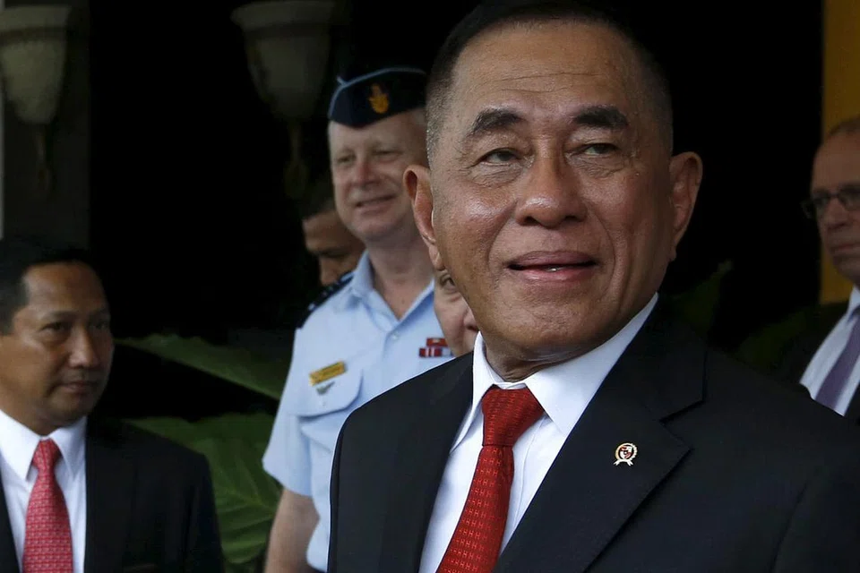 ENCIK RYAMIZARD RYACUDU: Indonesia mengambil langkah menunjukkan ketegasannya menuntut wilayah di Laut China Selatan, khususnya Kepulauan Natuna. - Foto fail REUTERS