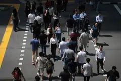 Singapore, mid-year bonus, bonus pertengahan tahun, civil servant, kakitangan perkhidmatan awam, penjawat awam, PSD