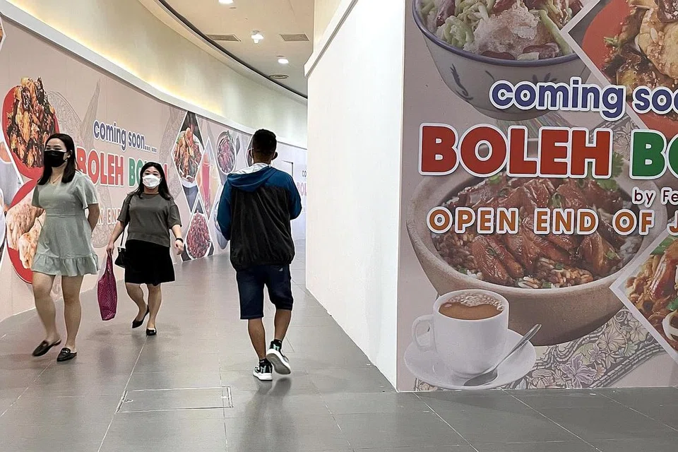 YAKIN: Yakin akan masa depan Pusat HarbourFront, sebuah SME F&B, Fei Siong Group, menyewa sebuah ruang bagi tempat makan yang dijangka dibuka akhir bulan depan.