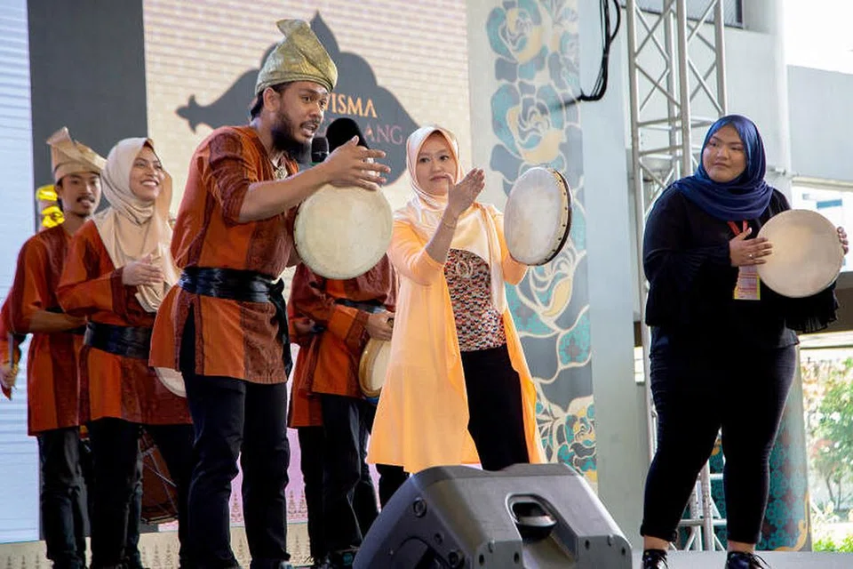 Acara satu hari itu bertujuan menarik belia menerusi pelbagai program. 
