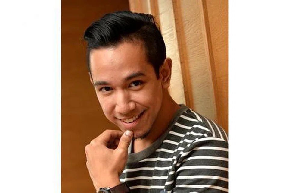 SUFIE RASHID: Rambut penyanyi ini mendapat sentuhan Encik Nor Muhammad Faiz Ismail ketika beliau menyertai final 'SGMania' baru-baru ini. - Foto THE NEW PAPER