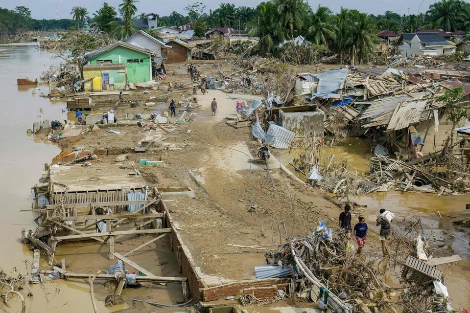 sumatera, banjir, bencana alam, bencana manusia