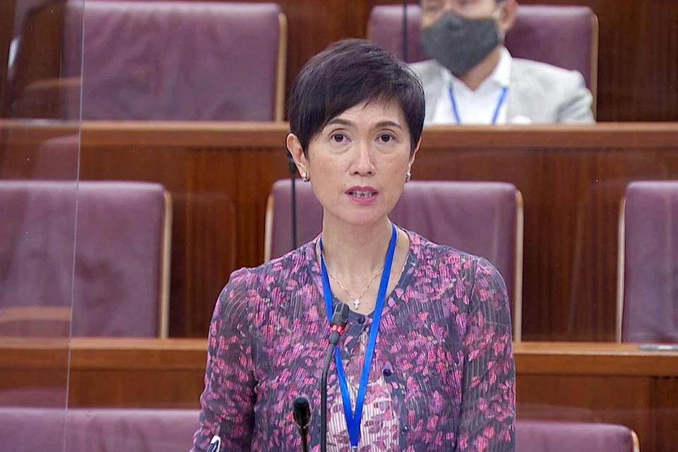 Menteri Tenaga Manusia, Cik Josephine Teo ketika berhujah di Parlimen semasa perbahasan Belanjawan Kecekalan.