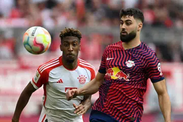 TARIK PERHATIAN: Josko Gvardiol (kanan) beraksi dalam satu perlawanan antara RB Leipzig dan Bayern Munich pada 20 Mei 2023.