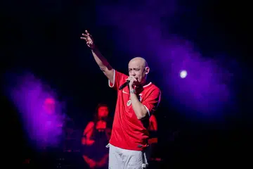 Joe Flizzow membawa penonton konsert ‘This Is Johan Live In Singapore’ di The Star Theatre mengembara dunia ‘hip-hop’ yang penuh kerencaman dan penceritaan jerih payah kehidupan.