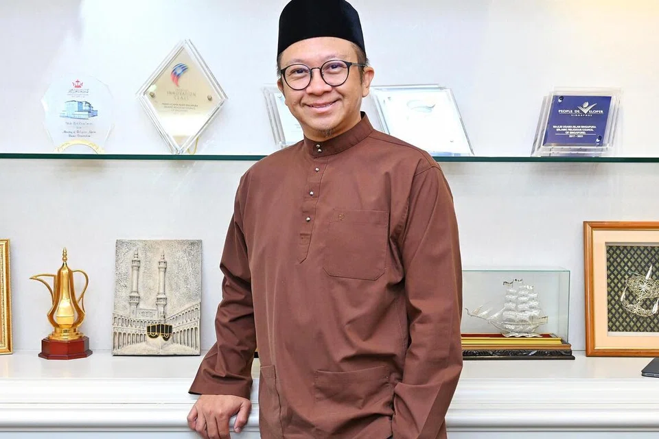 Singapura, fatwa, fidyah, Muis, Ustaz Fathurrahman Dawoed