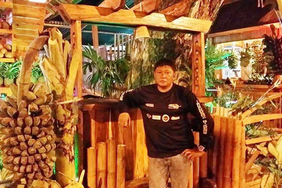 PERLUKAN BANTUAN: Keluarga Encik Mohd Anand Ibrahim, sedang berusaha membawa beliau pulang ke Singapura sementara dua anaknya - Encik Muhammad Fadzrin Mohd Anand dan Encik Muhammad Fadzlan Mohd Anand kini berada di sana untuk menemani Encik Anand. - Foto ihsan MUHAMMAD FADZLI MOHD ANAND