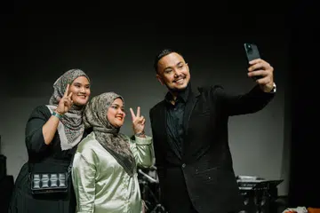 Imran Ajmain tidak keberatan melayan peminat walau di mana jua. Namun beliau berharap sekurang-kurangnya mendapat ucapan terima kasih daripada peminatnya apabila beliau menunaikan permintaan mereka untuk merakamkan video ucapan.