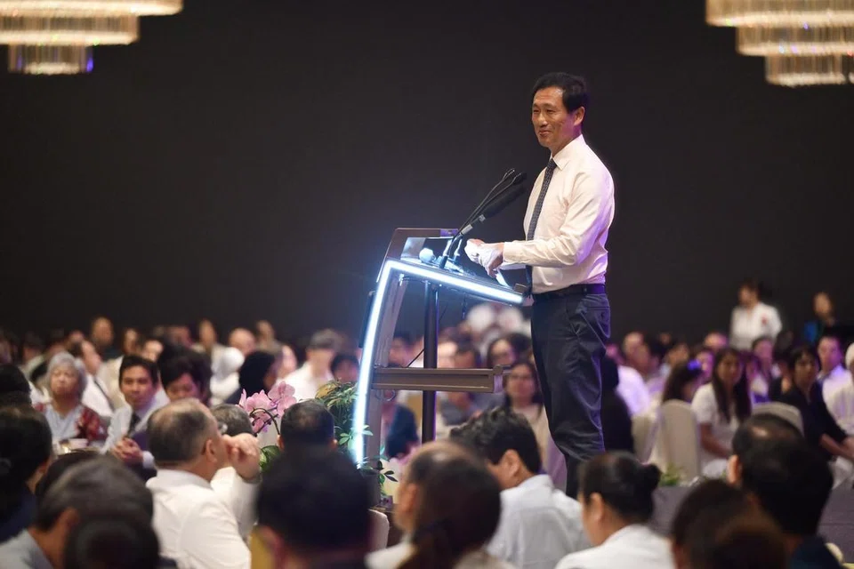  Menteri Kesihatan, Encik Ong Ye Kung, menyampaikan ucapan dalam majlis Anugerah Merit Jururawat 2024 pada 12 Julai.