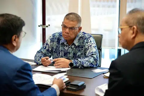 Menteri Dalam Negeri Malaysia, Datuk Seri Saifuddin Nasution Ismail.