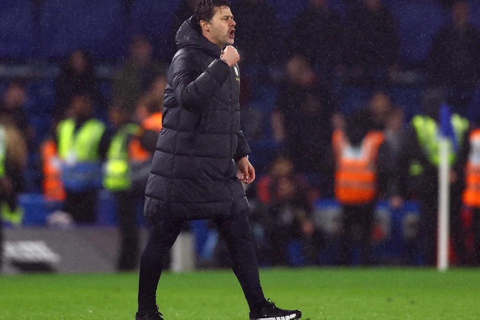 Pengurus Chelsea, Mauricio Pochettino, meraikan kemenangan 4-3 ke atas Manchester United. 