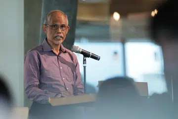 ENCIK MASAGOS ZULKIFLI MASAGOS MOHAMAD: Gesa  masyarakat Muslim setempat terus bersatu.