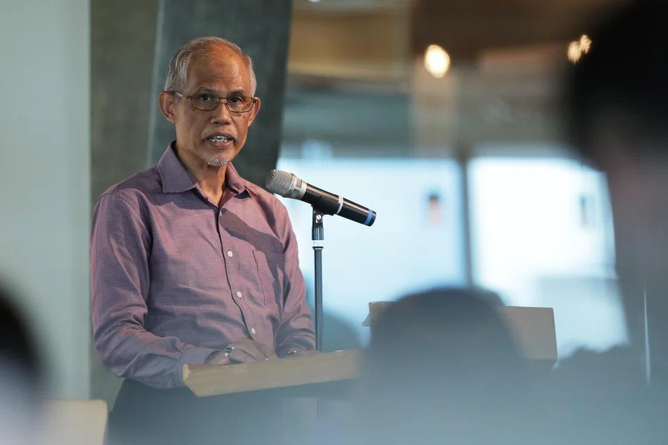 ENCIK MASAGOS ZULKIFLI MASAGOS MOHAMAD: Gesa  masyarakat Muslim setempat terus bersatu.