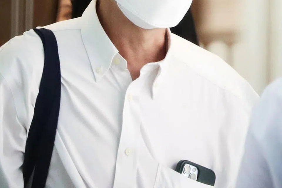 JIMMY LIU: : Mengaku bersalah terhadap tiga tuduhan di bawah Akta Taman dan Pokok serta satu tuduhan di bawah Akta Kehidupan Liar. - 