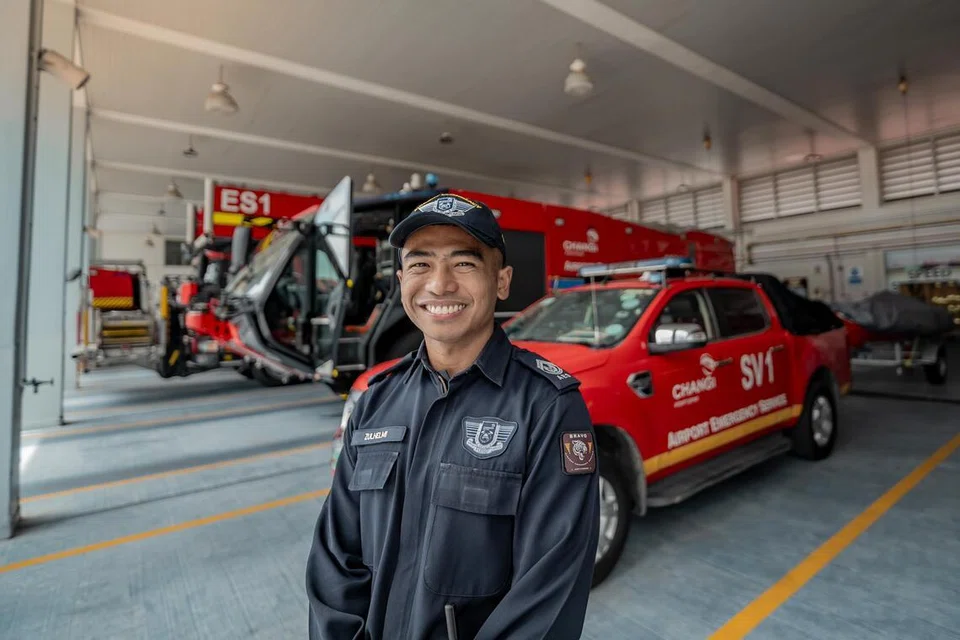 pegawai khidmat kecemasan, Singapore, AES, CAQ
