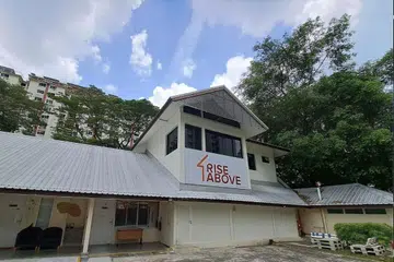 Rumah Peralihan Rise Above menyediakan sekitaran selamat bagi bekas pesalah wanita untuk menimba kemahiran baru bagi membantu mereka berintegrasi semula dalam masyarakat. 