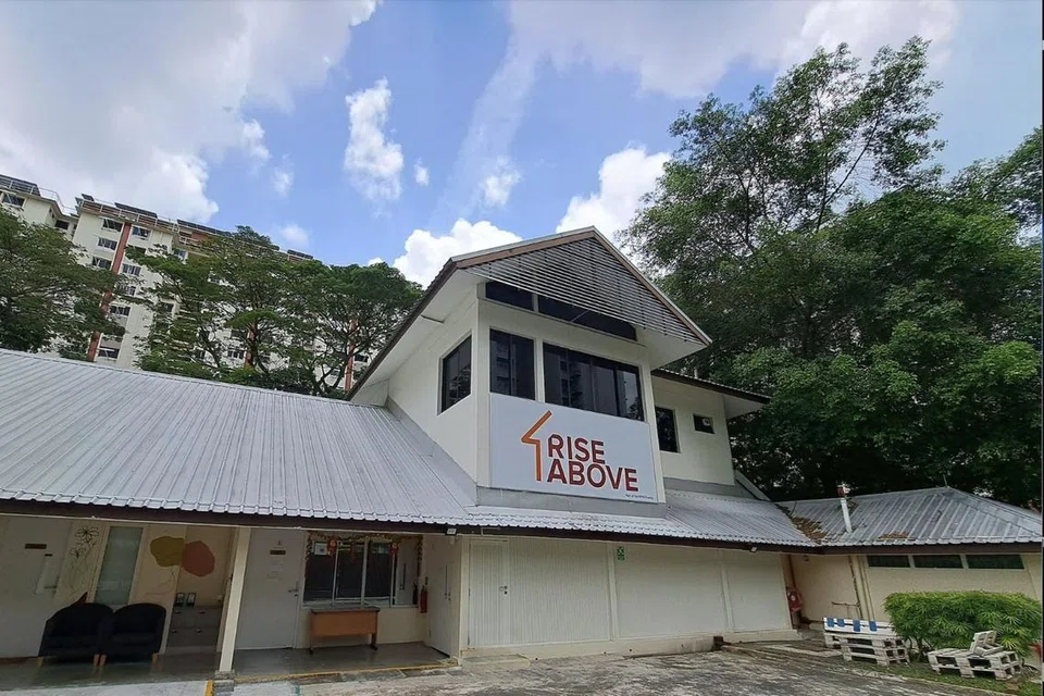 Rumah Peralihan Rise Above menyediakan sekitaran selamat bagi bekas pesalah wanita untuk menimba kemahiran baru bagi membantu mereka berintegrasi semula dalam masyarakat. 