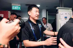 Pengurusi Lion City Sailors, sebuah pasukan Liga Perdana Singapura (SPL), Forrest Li, mengesahkan beliau akan bertanding untuk jawatan presiden Persatuan Bola Sepak Singapura (FAS). Kejayaan beliau membangunkan Lion City Sailors memberikan penyokong bola sepak tempatan harapan bahawa beliau mampu melakukan yang sama untuk bola sepak kebangsaan.