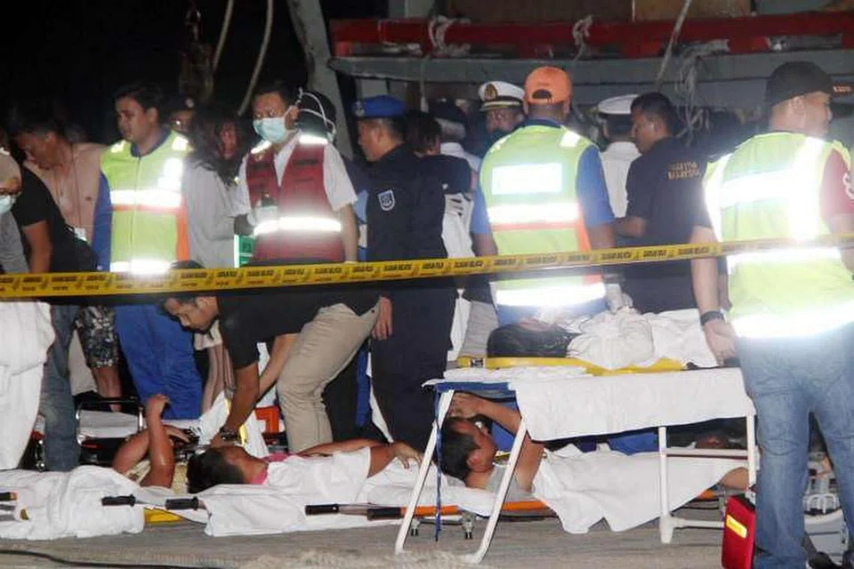 Mangsa tragedi bot dikejarkan ke Hospital Queen Elizabeth di Kota Kinabalu. 