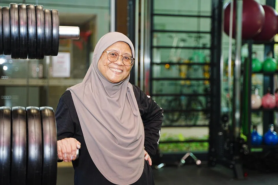 Singapura, Noriah Salikin, gim, angkat berat