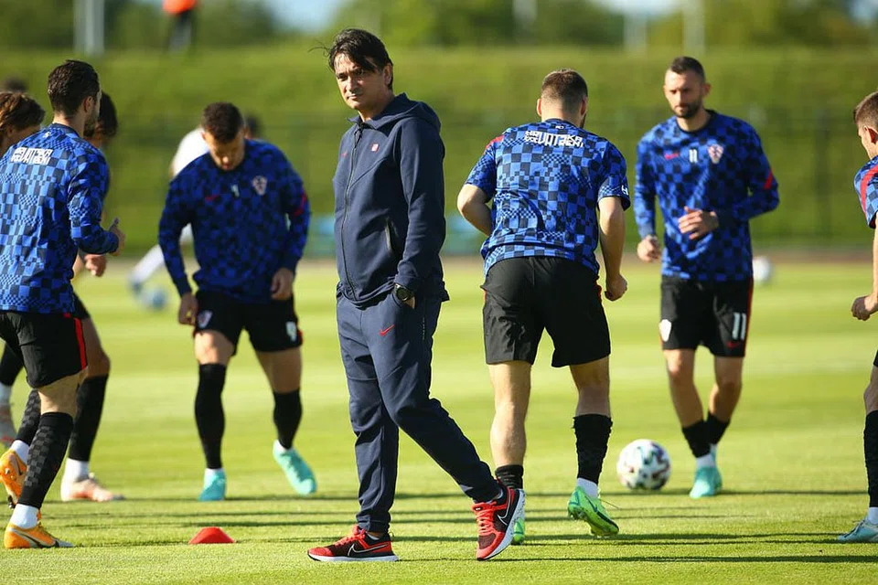 PERSIAPAN AKHIR: Kededua pasukan, England dan Croatia (atas), bersiap bagi perlawanan pembukaan dengan kededua pasukan tidak mampu tewas jika berharap melangkah jauh dalam Euro 2020 ini. - Foto REUTERS