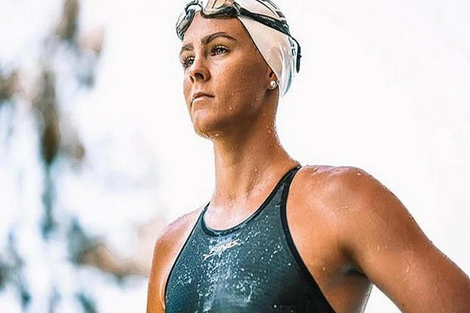 KEMBALI BERAKSI: Selepas hukumannya dikurangkan, perenang Australia, Shayna Jack, mungkin dapat beraksi dalam Sukan Olimpik Tokyo tahun depan. - Foto SHAYNA_JACK/ INSTAGRAM