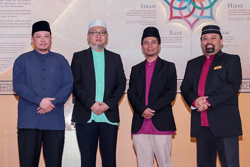 PADUAN MINDA: (Dari kiri), Haji Muhd Khairul Jameel Yahya yang juga Pengerusi Masjid Mujahidin dan Al-Amin; Ustaz Mohd Kamal Mokhtar ; Ustaz Iszam Karim yang merupakan Pengurus Jabatan Pembelajaran Islam dan Ustaz Husin Adam, Imam Eksekutif merangkap Pengurus Perhubungan Jemaah. - Foto BERITA HARIAN