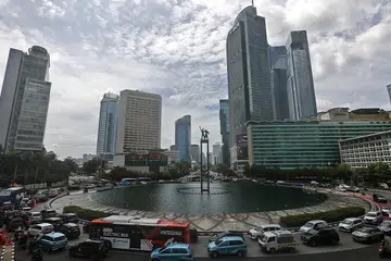 Sepanjang 2023, pasukan penasihat pelaburan asing secara langsung (FDI) UOB membantu lebih 500 syarikat meluaskan niaga di rantau ini. Ia mengendali 10 pusat FDI di Asean dan Asia seperti di Singapura, Malaysia, Indonesia (gambar), Thailand, Vietnam, Myanmar, China, Hong Kong, Jepun dan India.