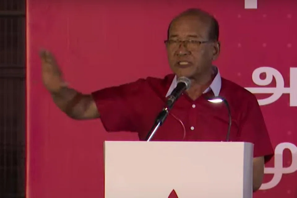 Calon GRC Chua Chu Kang daripada Parti Kemajuan Singapura (PSP), Encik A’bas Kasmani, mengemukakan isu pekerjaan warga emas dalam rapat PSP di Sekolah Tinggi Katolik.
