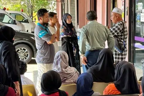 pelajar maut, kemalangan SMK Tanjong Mas, pelajar maut dirempuh guru, Nur Fatimatul Hawa, berita Kelantan, Kota Bharu, kemalangan sekolah, Mohd Azmir Damiri.