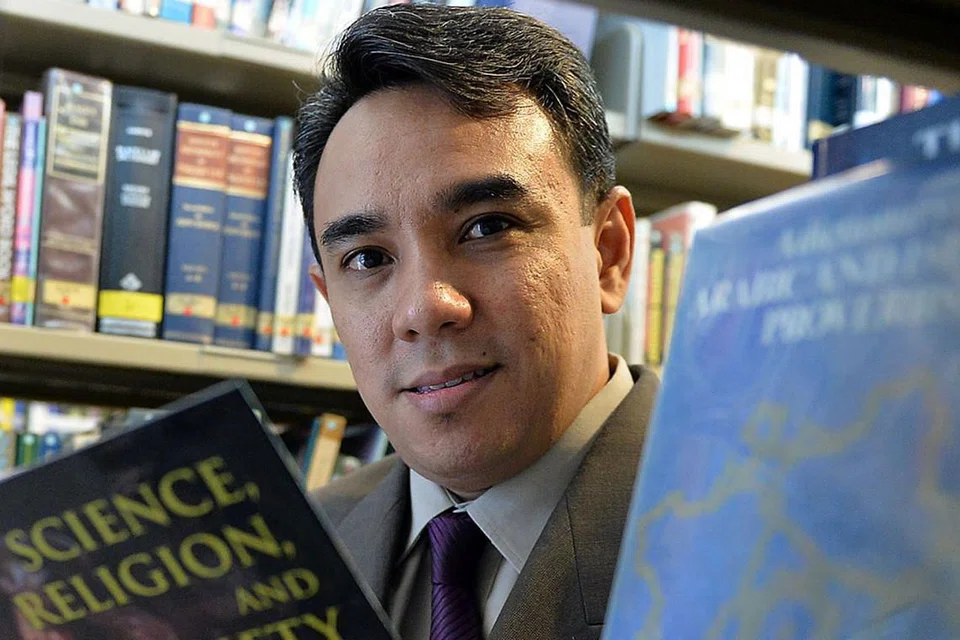 Dr Mohamed Ali